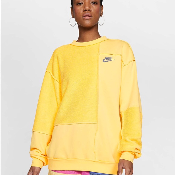 women's yellow nike sweatshirt